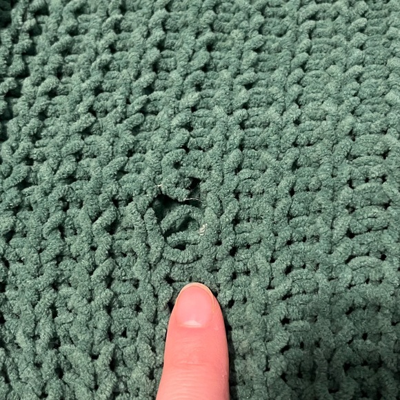 American Eagle Emerald Green Chunky Knit Sweater - Picture 9 of 9